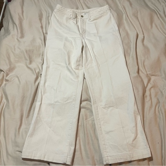 St. John White High Rise Wide Leg Jeans Size 12 - Picture 3 of 5